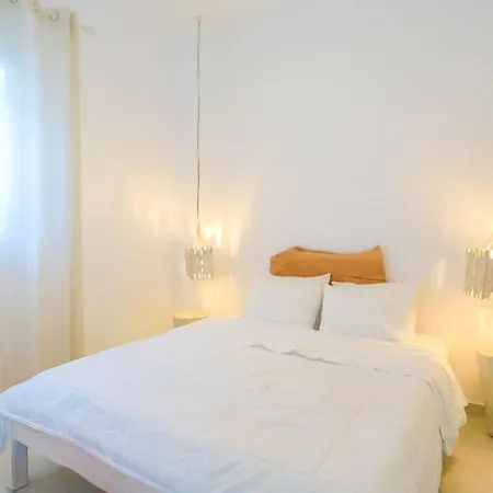 Maganos Lägenhetshotell Paraga (Mykonos)