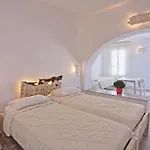 Maganos Lägenhetshotell Paraga (Mykonos)