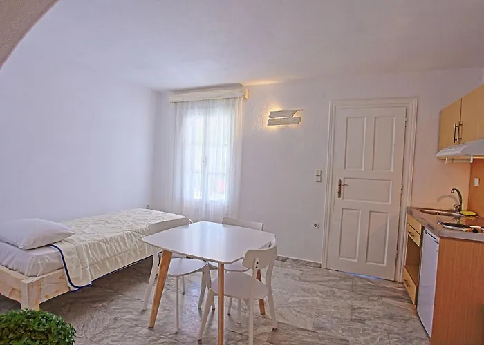 Maganos Apart Otel 4*